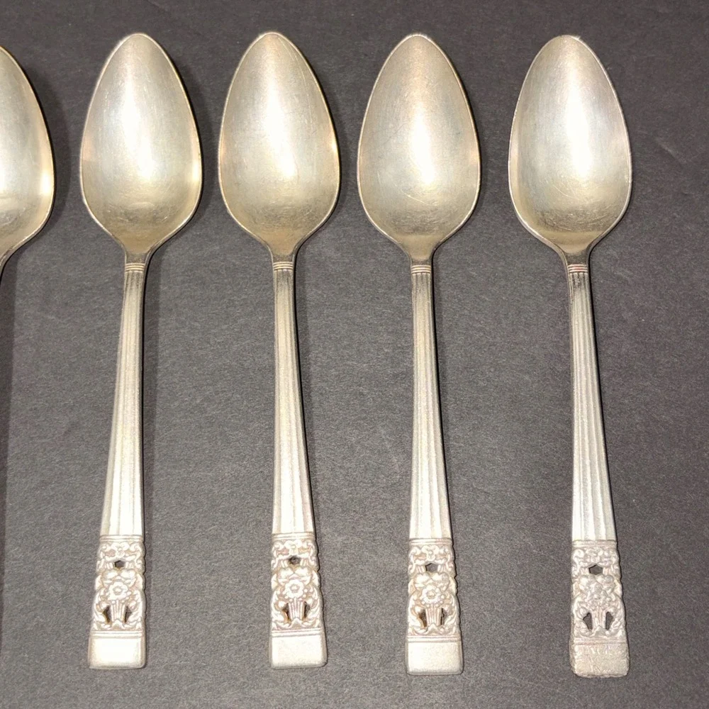 Oneida Community Coronation 1936 Set of 5 Teaspoon 6